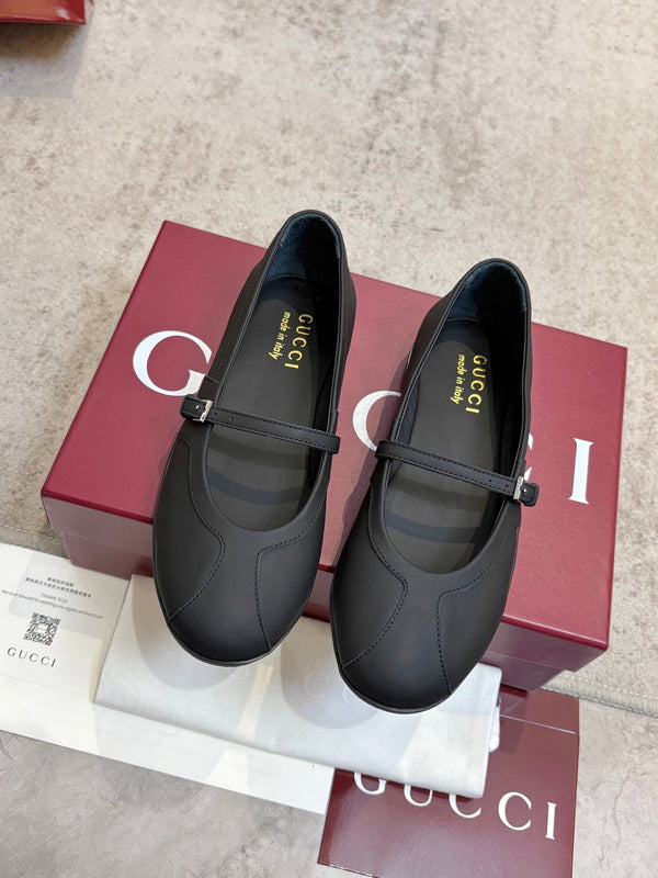 GG Shift Mary Jane Black Leather 824473