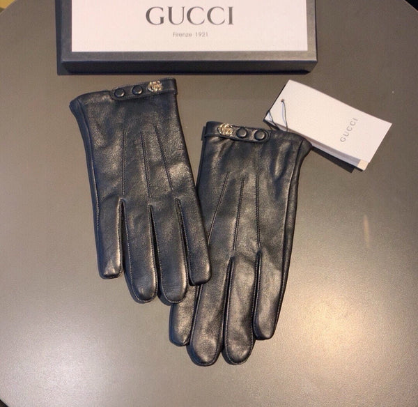 GLOVES WITH DOUBLE BUTTONS IN BLACK LAMBSKIN AND FLEECE LINING 465013