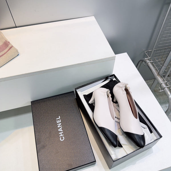 CC 2026 Pumps 4.5cm Black White Lambskin 741644