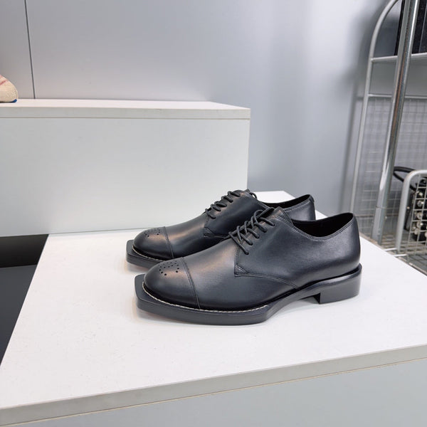 CC Lace-Up Shoes Black Calfskin 842727