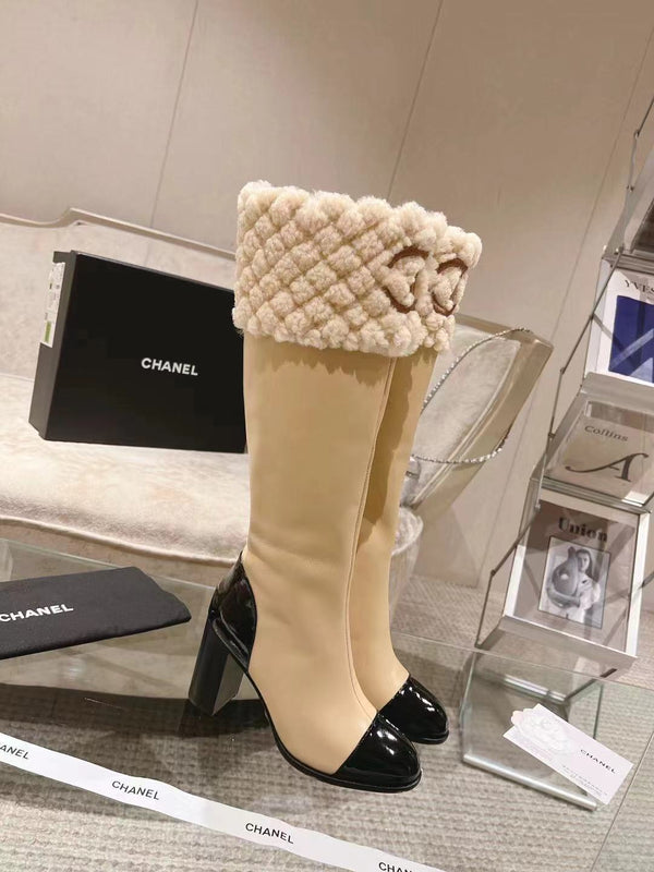 CC 26S Turnlock Quilted Shearling Jumping Boots 8.5cm Beige Leather 117690