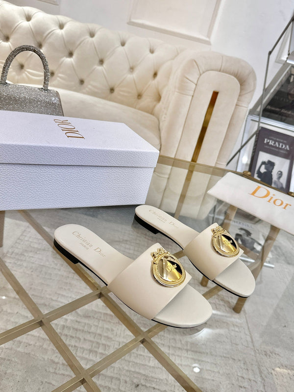 CD 26s Sandals Ivory Leather 667113