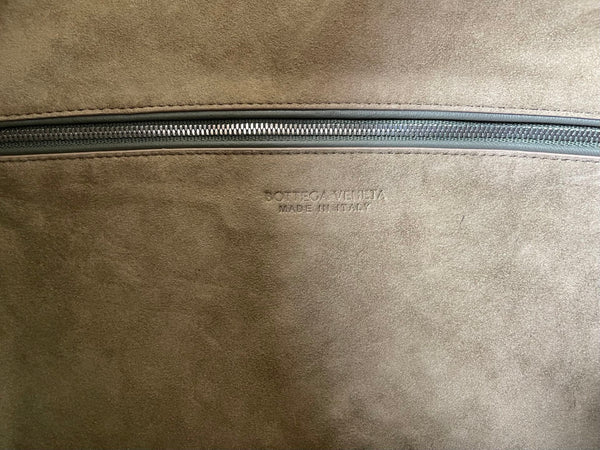 BV Maxi Veneta Bag 59cm Olive Intrecciato Leather