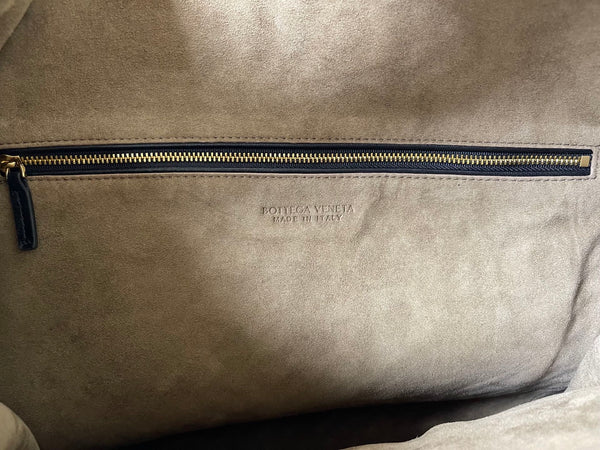 BV Maxi Veneta Bag 59cm Black Intrecciato Leather