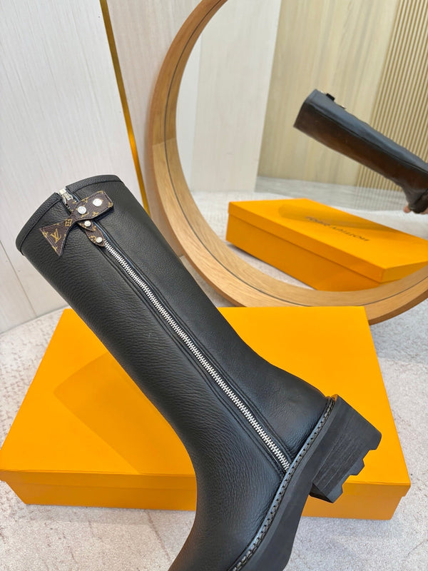 LV Beaubourg High Boot Black Lychee-Patterned Cowhide