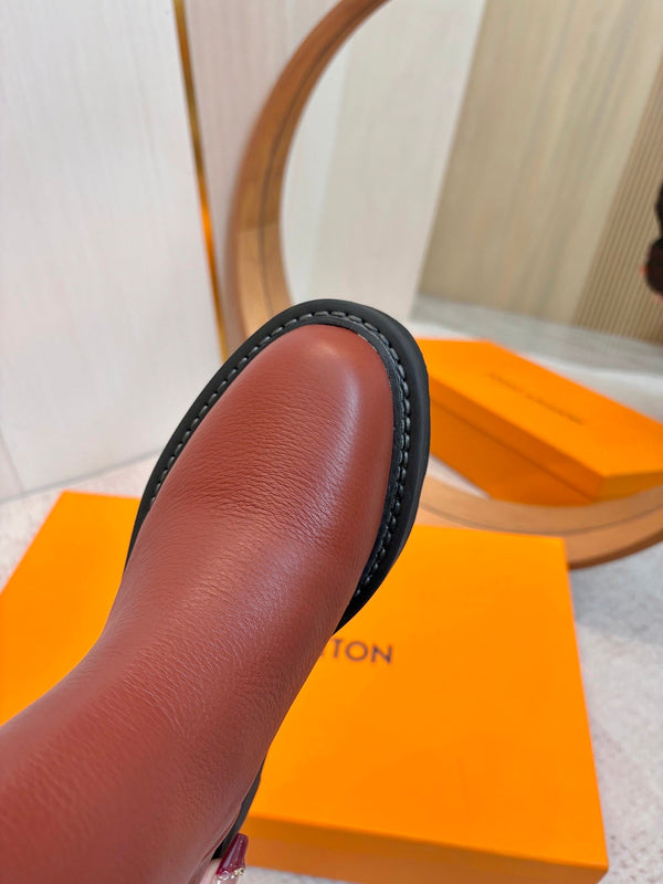 LV Beaubourg High Boot Brown Lychee-Patterned Cowhide