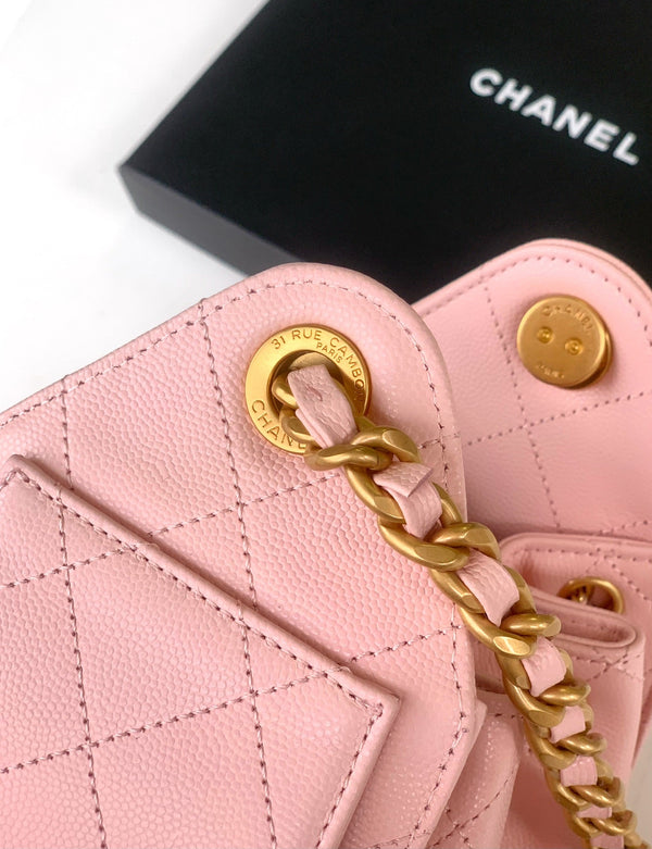 CC 25C Hobo Bags 20cm Light Pink Grained Calfskin