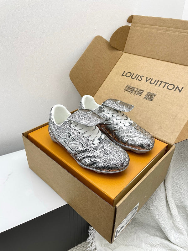LV Footprint Sneaker Sliver Metalic Leather 611171