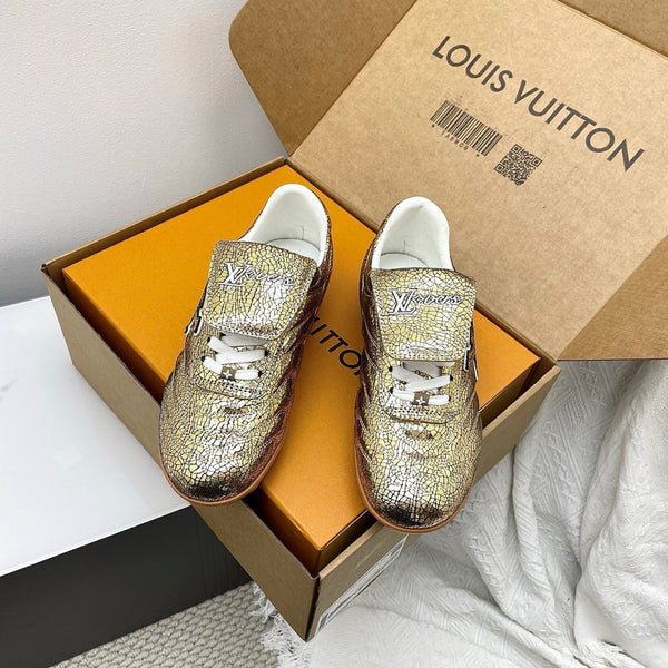 LV Footprint Sneaker Gold Metalic Leather 611172