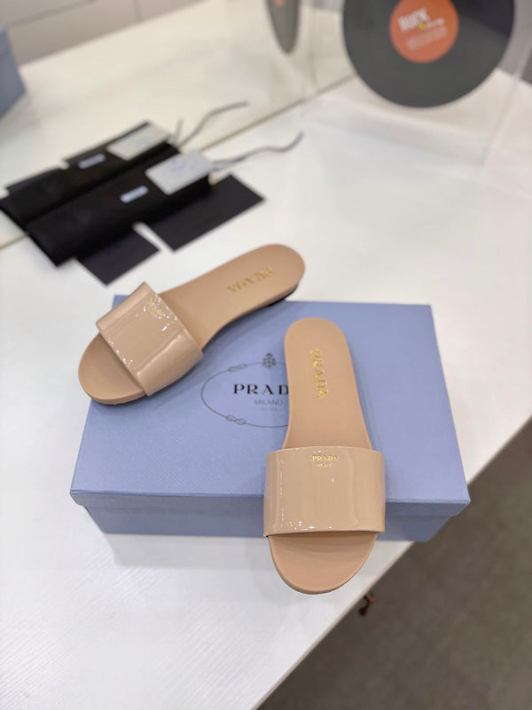 Pra Slides Beige Patent Leather 834595