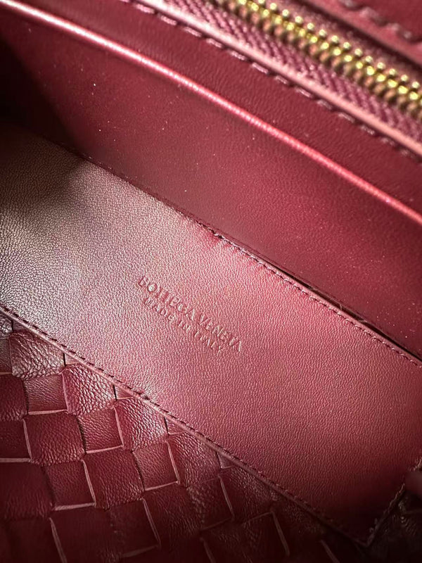 BV Small Andiamo Bag 20cm Burugundy Intrecciato Leather 291445