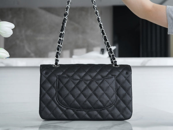 CLASSIC FLAP 25 BLACK CAVIAR SILVER HARDWARE