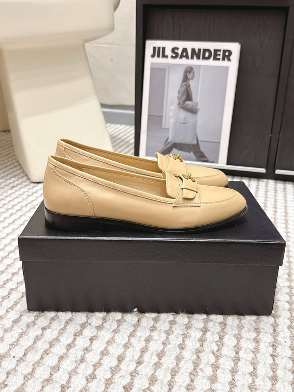 CC Double C Loafers Beige Leather 721523