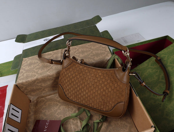 GG B Small Shoulder Bag 25cm Brown Suede