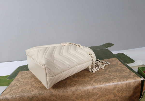 GG 26s Marmont Nano Bucket Bag 17cm Ivory Quilted Leather