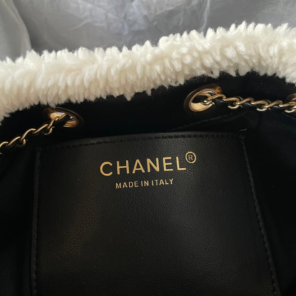 CC 25C Hobo Bag 30cm Black White Lambskin Gold Hardware