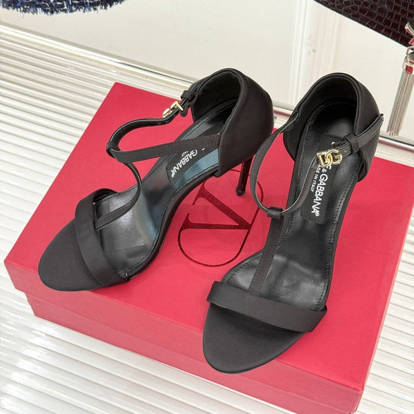 DC 25 Satin Keira T-Bar Heel Black Sheepskins & Cowhide 308574