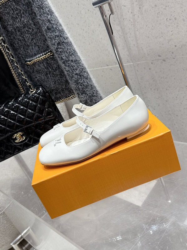 LV Swing Ballet Flat White Patent Leather 610708