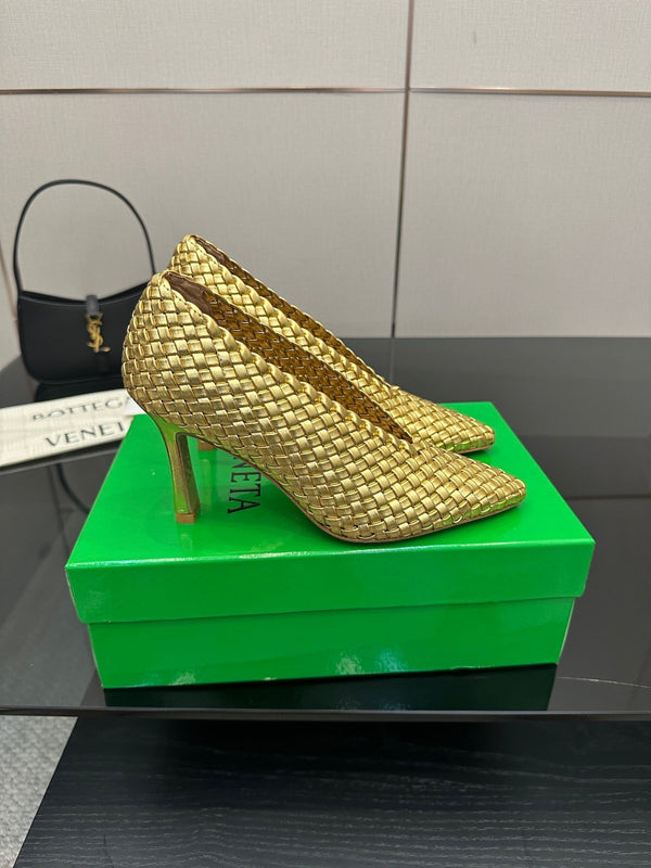 BV Sofia Pump 90mm Gold Intreccio leather 427649