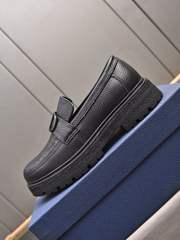 CD SYMBOL EXPLORER LOAFER BLACK GRAINED CALFSKIN