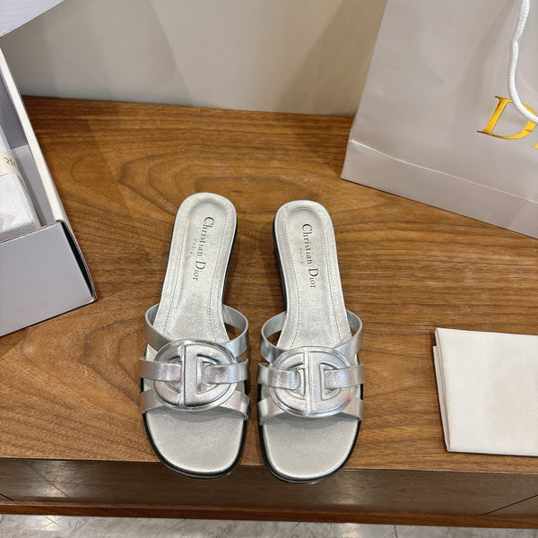 CD 26s D-Club Slides 4.5cm Sliver Calfskin 998649