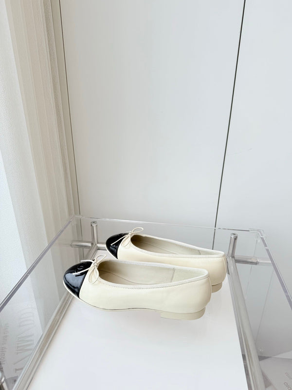 CC Ballet Flat White Leather 238770