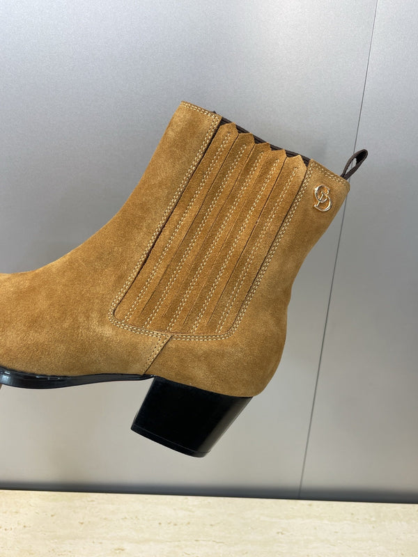 Dior 2025 D-West Chelsea Boots Brown Suede 508542