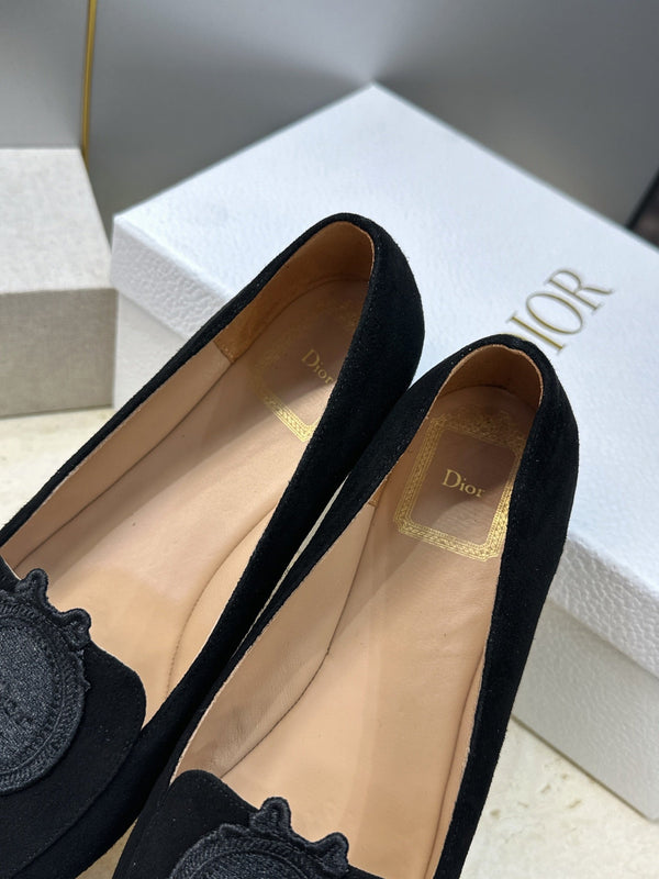 CD 26s Médaillon Loafers Black Suede 118456