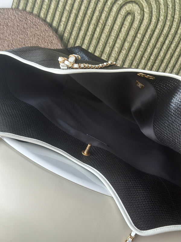 CC Maxi Hobo Bag 43cm Black Straw Leather