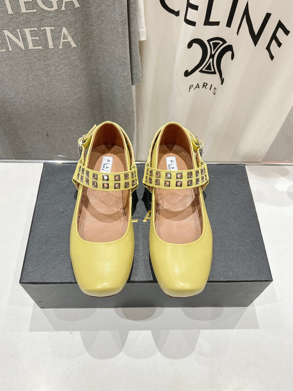 Alaila Biker Ballet Flats In Light Yellow Cowhide 911436
