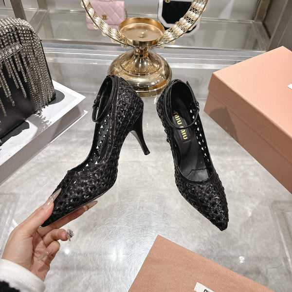 Miu 26s Strappy Pumps 7.5cm Black Sheepskin 679778