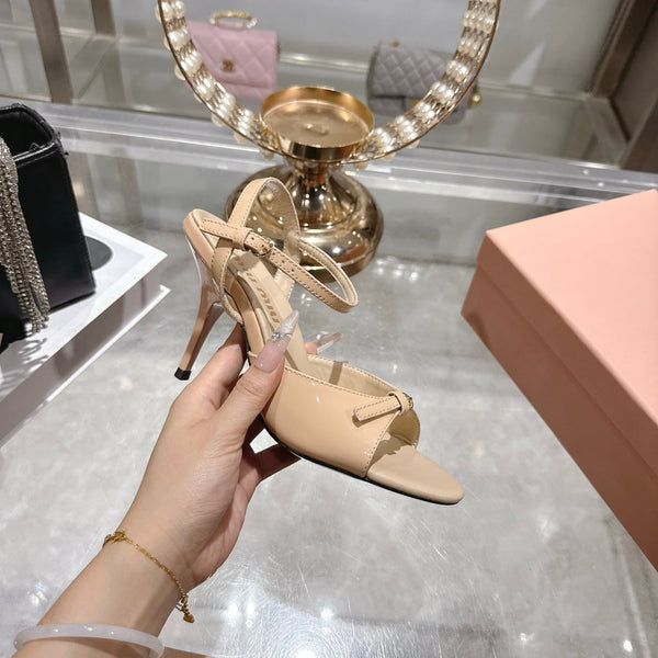 Miu Sandal With Buckle Beige Patent Leather 751324