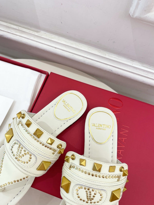 Plaster Caster Buffalo Thong Sandal White Calfskin And Cowhide 307475