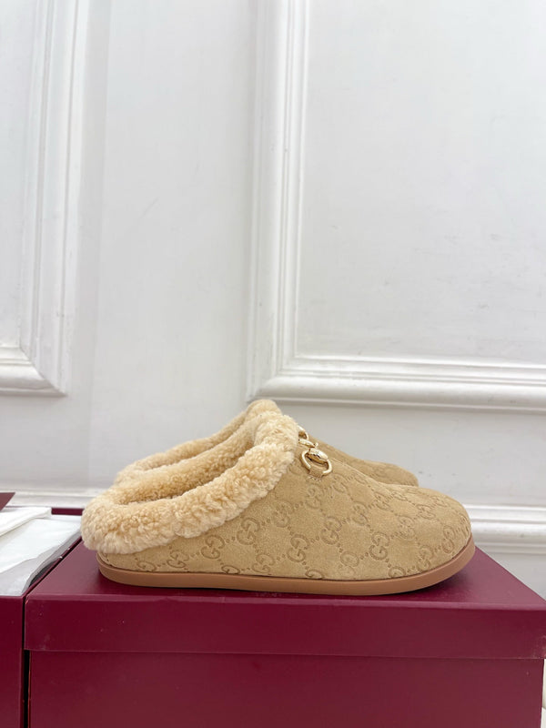 GG Horsebit Embossed Mule Beige Suede And Wool 536053