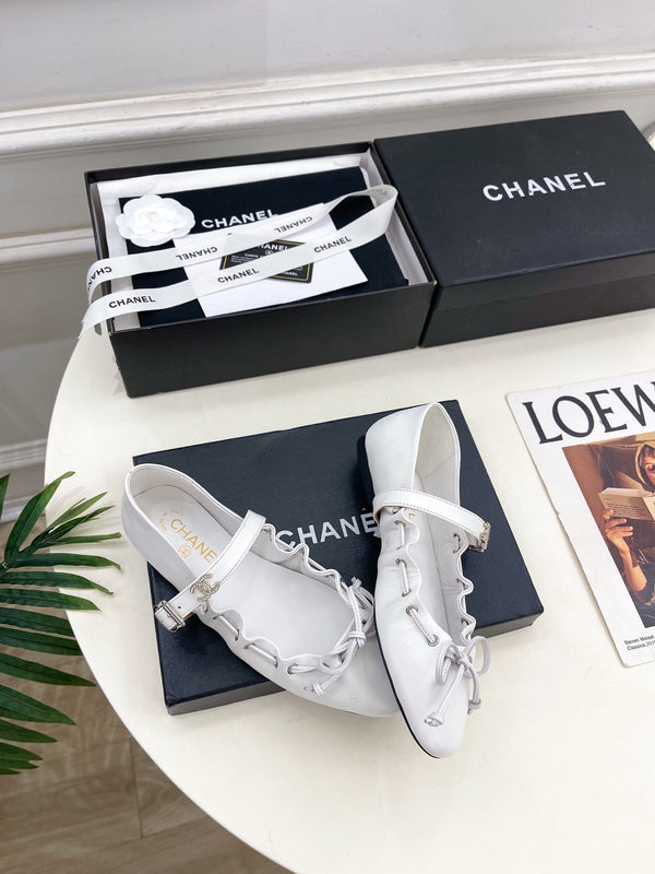 CC 26 SS Ruffled Bow Mary Jane Flats White Calfskin 586929