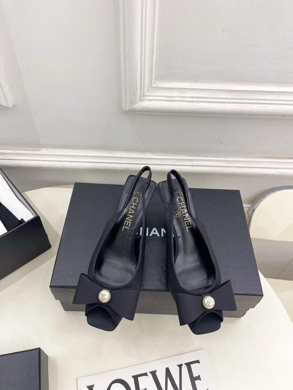 CC 26s Classic Toe High-Heeled Sandals 5.5cm Black Canvas 891631