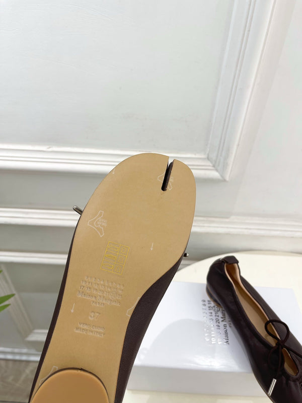 MM 26s Tabi Ballet Flats Chocolate Lambskin 947491
