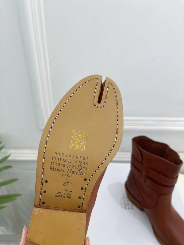 MM Tabi Ankle Boots 4cm Tan Smooth Leather 112288