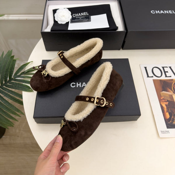 CC 26s Mary Jane Coffe Suede Shearling 111928