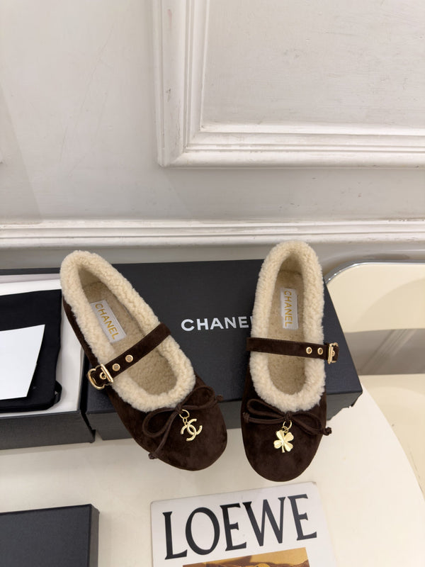 CC 26s Mary Jane Coffe Suede Shearling 111928