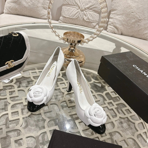 CC 26s High Heels Pump 85 White Black Sheepskin 627008