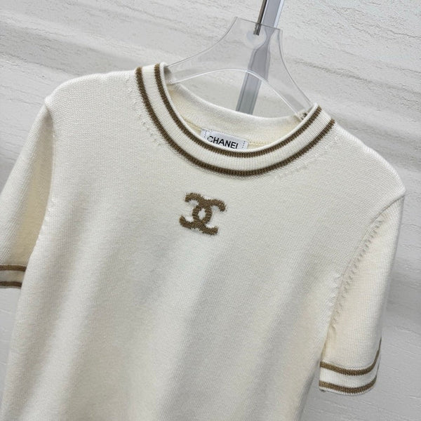 Chanel 2026 Crew Neck Short-Sleeve T-Shirt Cream Wool Cashmere 356959