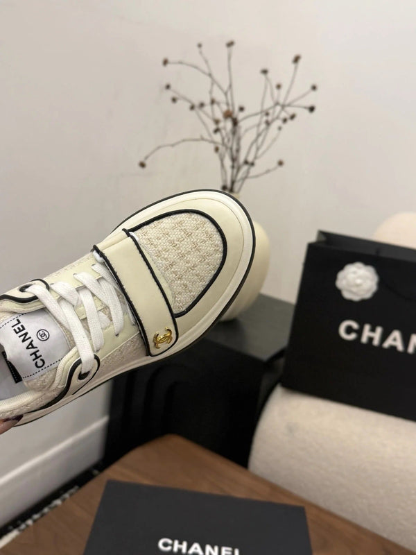 CC 26s Casual Sneaker Cream Tweed Leather 183600