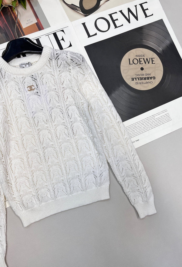 CHANEL 25S LONG-SLEEVE SWEATER 441