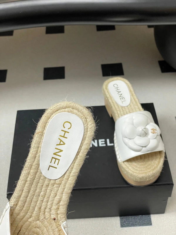 CC 26s Camellia Slippers Beige White Rope Smooth Leather 649401