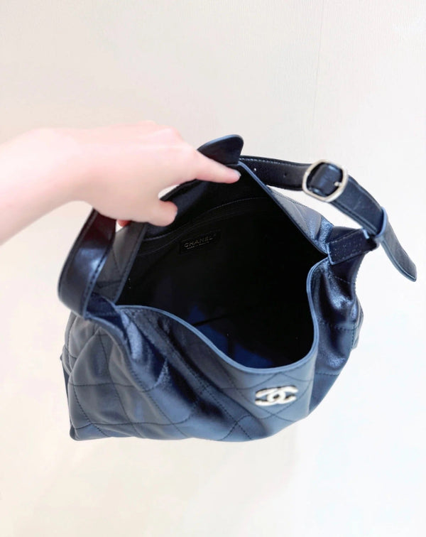 CC 2026 Bag 35cm Black Lambskin 290108