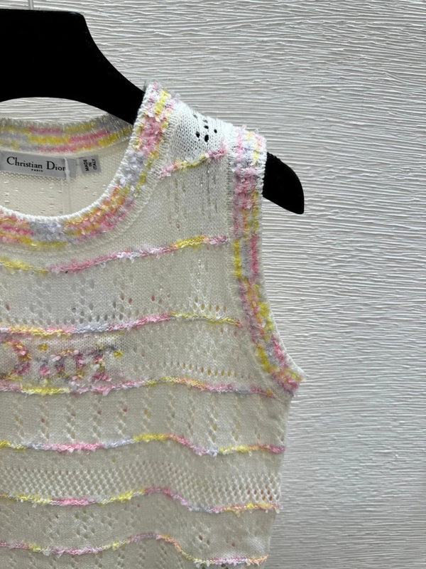 CD 2026 Hollow-Out Crew Neck Knitted Vest Wool 412623