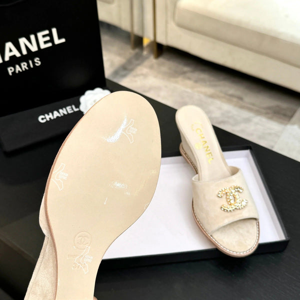 CC 2026 Wedge Sandals 65 Light Beige Suede 667773