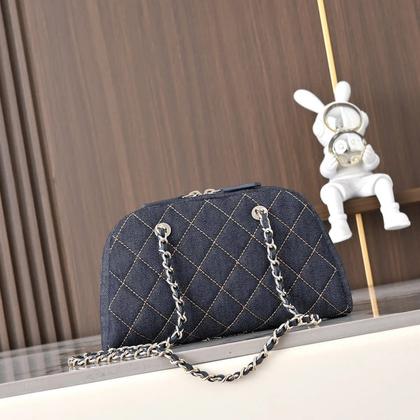 CC 2026 Chain Clutch Bag 19.5cm Blue Denim Leather 140656