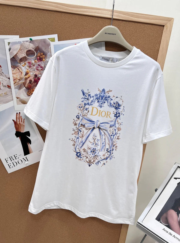 CD 2026 Blue and White Porcelain Bow Print Short-Sleeve T-Shirt 458635